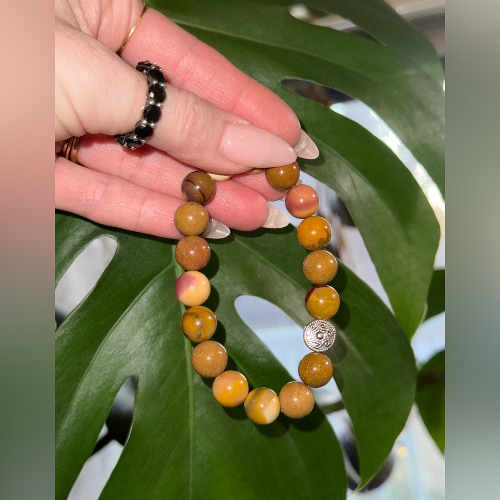 Mookaite bracelet